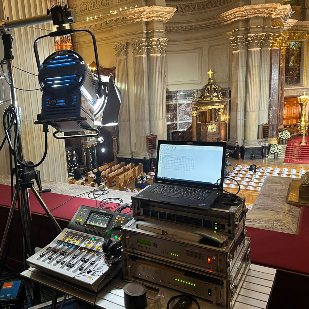 braehler-konferenz-technik-veranstaltungstechnik-trauerfeier-berlin-horst-koehler