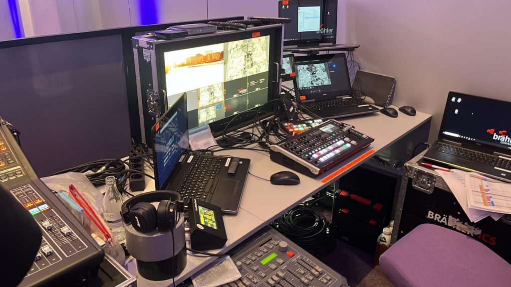 Konferenz, Medizinkonferenz, Konferenztechnik, Tontechnik, Videotechnik, Lichttechnik, Mikrofonie, Mikrofontechnik, Brähler, Braehler