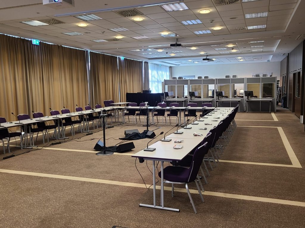 Technik, die verbindet – Internationale Betriebsratssitzung mit Dolmetsch- und Konferenztechnik in Düsseldorf