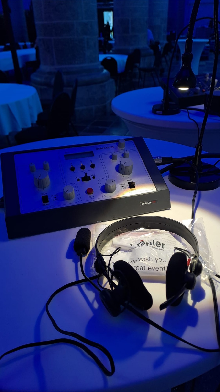 Brähler Veranstaltungs- & Konferenztechnik Hochsicherheits-Event in historischem Ambiente Technische Meisterleitung in Aachen 