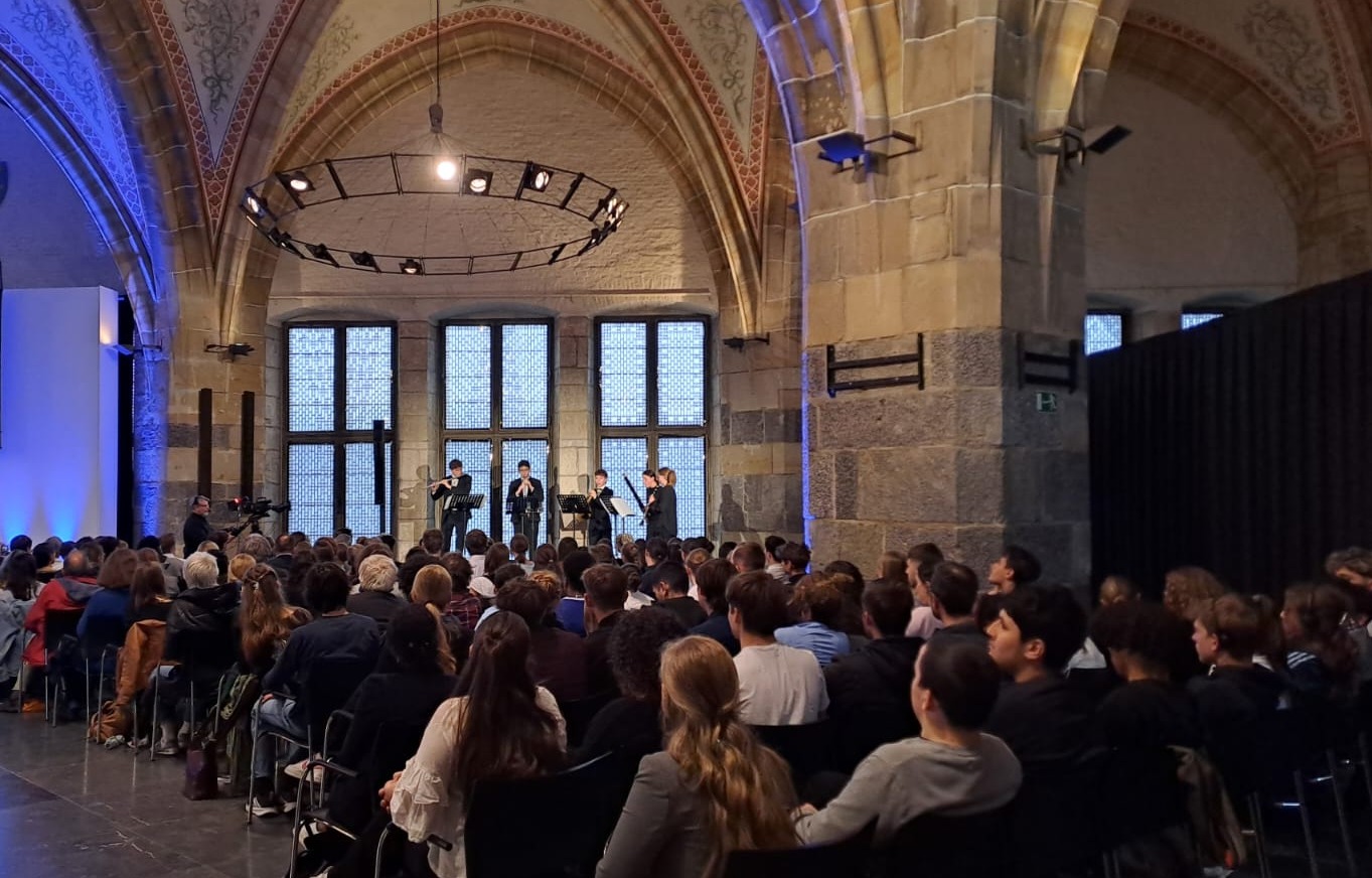 Brähler Veranstaltungs- & Konferenztechnik Hochsicherheits-Event in historischem Ambiente Technische Meisterleitung in Aachen