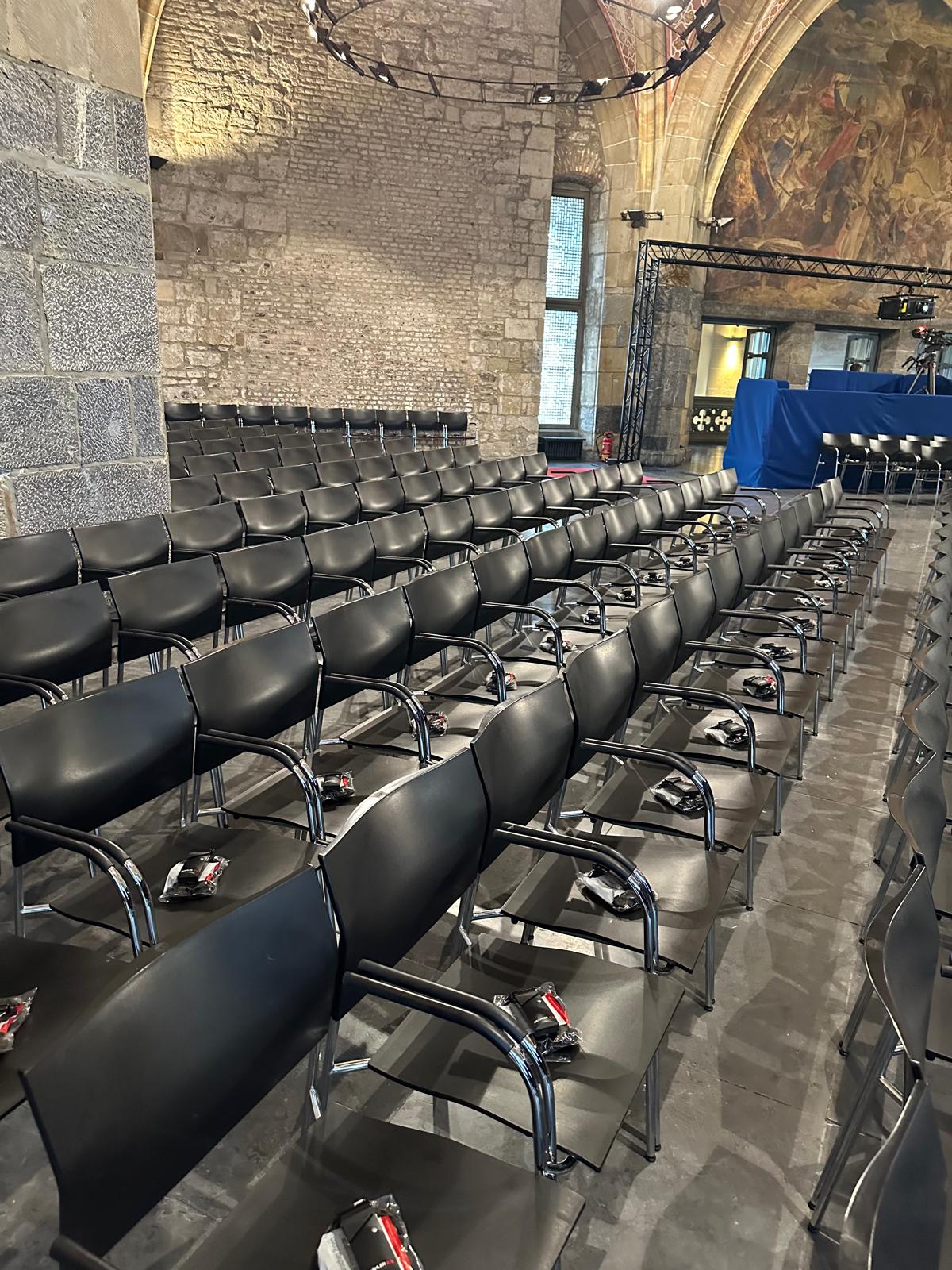 Brähler Veranstaltungs- & Konferenztechnik Hochsicherheits-Event in historischem Ambiente Technische Meisterleitung in Aachen