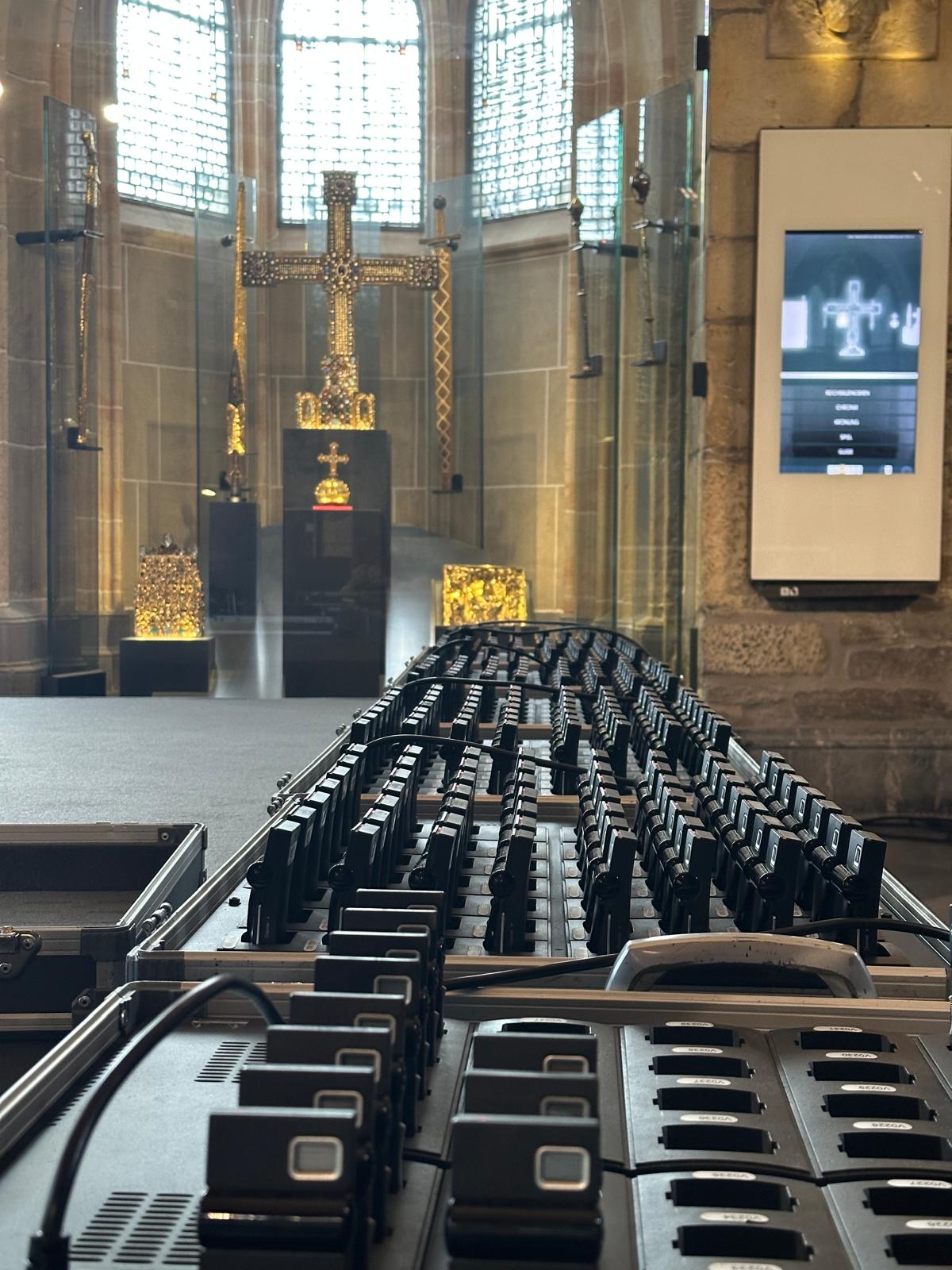 Brähler Veranstaltungs- & Konferenztechnik Hochsicherheits-Event in historischem Ambiente Technische Meisterleitung in Aachen 