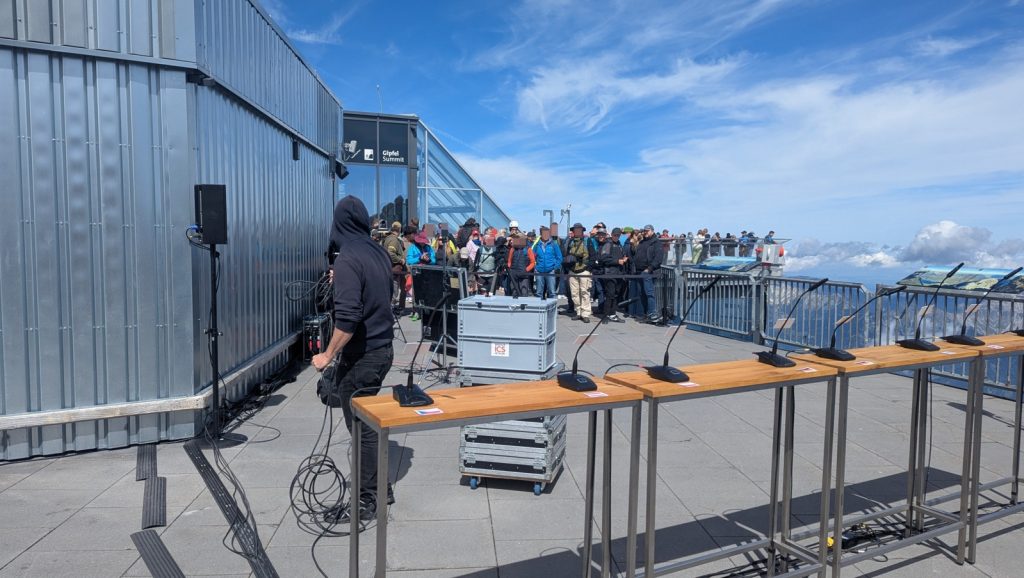 Vertrauliche Veranstaltung, Konferenz, Technik, Zugspitze Sicherheit, Präzision, Simultanübersetzung,Diskretion